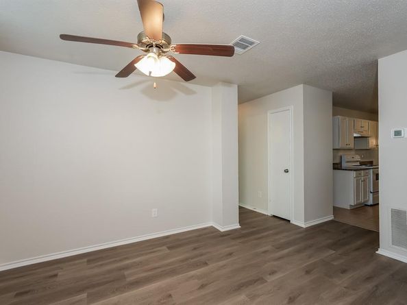 1249  Tall Grass Drive , Lancaster Texas 75134