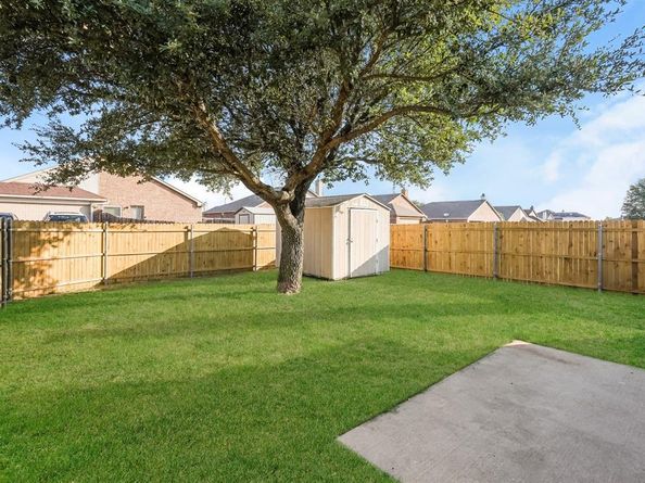 1249  Tall Grass Drive , Lancaster Texas 75134