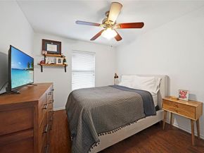 5928  Woodoak Drive , Dallas Texas 75249