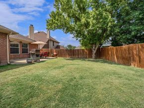 5928  Woodoak Drive , Dallas Texas 75249