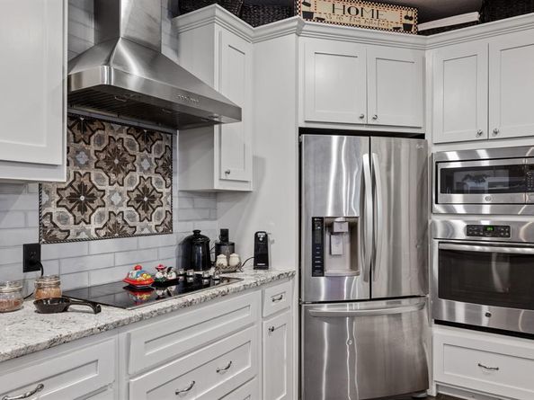 6705  Mt Vernon Court , Arlington Texas 76017