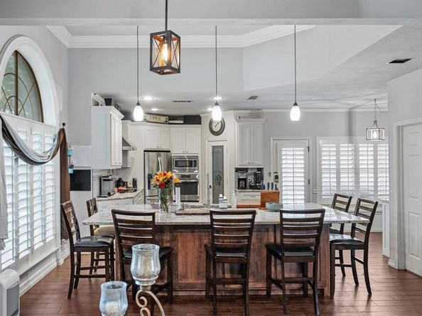6705  Mt Vernon Court , Arlington Texas 76017