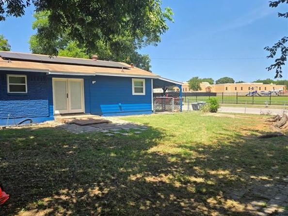 7904  Silverdale Drive , Dallas Texas 75232