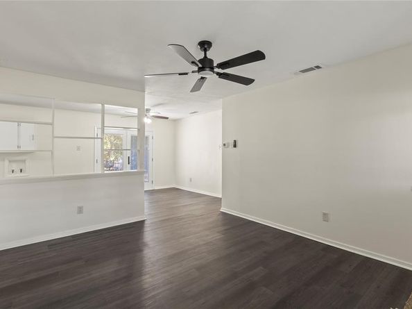 7904  Silverdale Drive , Dallas Texas 75232