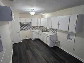 7904  Silverdale Drive , Dallas Texas 75232