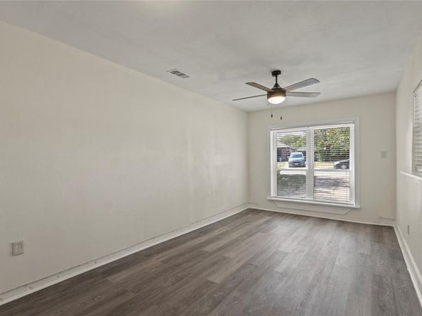 7904  Silverdale Drive , Dallas Texas 75232