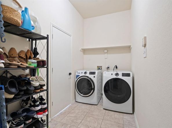 2124  Hickory Ridge Drive , Mesquite Texas 75181