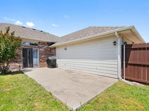 2124  Hickory Ridge Drive , Mesquite Texas 75181