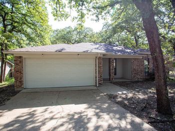 632  Lake Crest Parkway 