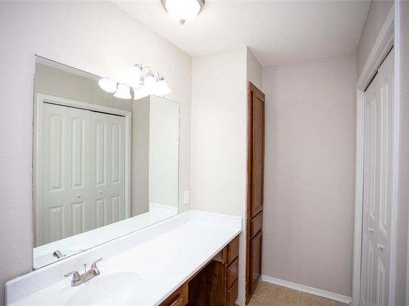 632  Lake Crest Parkway , Azle Texas 76020