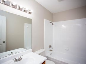 632  Lake Crest Parkway , Azle Texas 76020