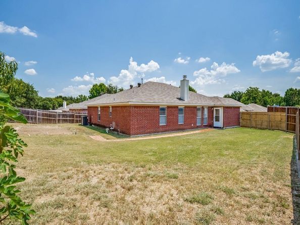 10820  Edgewater Drive , Benbrook Texas 76126