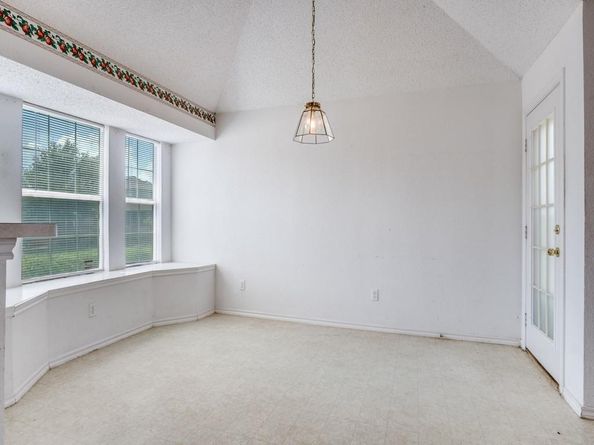 10820  Edgewater Drive , Benbrook Texas 76126