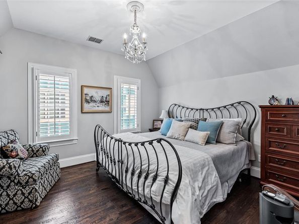 5910  Velasco Avenue , Dallas Texas 75206