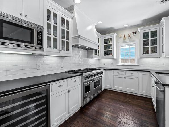 5910  Velasco Avenue , Dallas Texas 75206