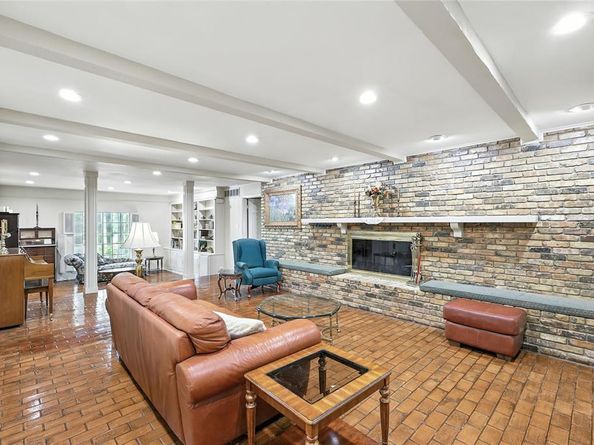 4165  Shady Valley Drive , Arlington Texas 76013
