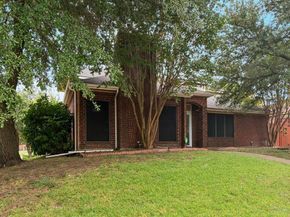 923  Breckenridge Drive , DeSoto Texas 75115