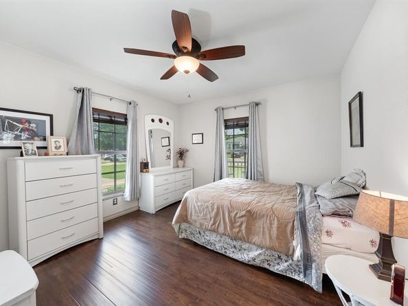 1501  Cedarcrest Drive , Garland Texas 75042