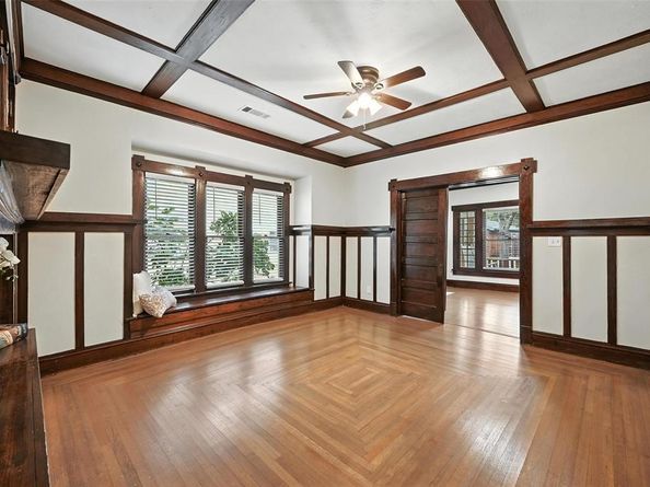 1704  Washington Avenue , Fort Worth Texas 76110