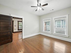 1704  Washington Avenue , Fort Worth Texas 76110