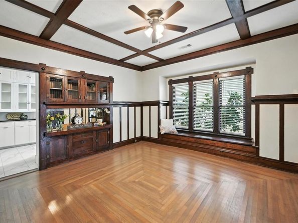 1704  Washington Avenue , Fort Worth Texas 76110