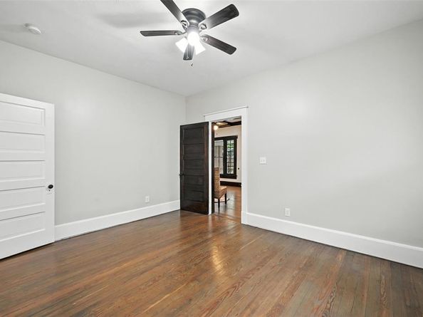 1704  Washington Avenue , Fort Worth Texas 76110
