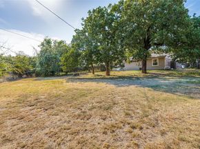 516  Lake Crest Parkway , Azle Texas 76020