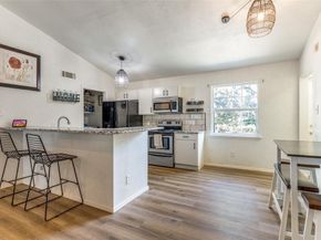 516  Lake Crest Parkway , Azle Texas 76020