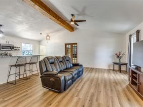516  Lake Crest Parkway , Azle Texas 76020