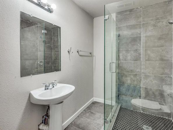2826  McGee Street , Fort Worth Texas 76112