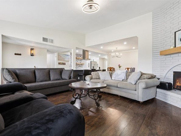 5305  Sagers Boulevard , The Colony Texas 75056