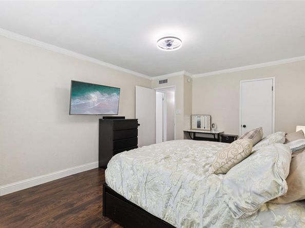 5305  Sagers Boulevard , The Colony Texas 75056