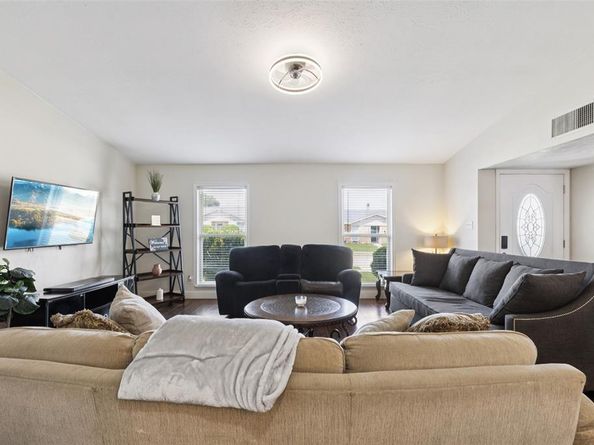 5305  Sagers Boulevard , The Colony Texas 75056