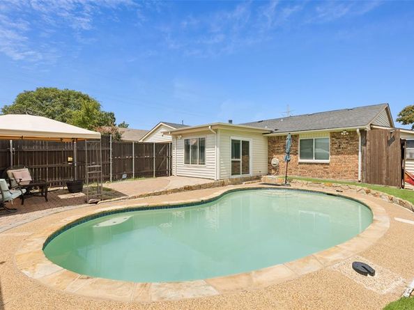 5305  Sagers Boulevard , The Colony Texas 75056