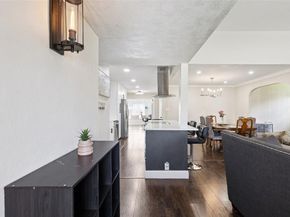 5305  Sagers Boulevard , The Colony Texas 75056