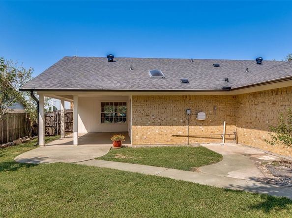 2214  Sam Houston Drive , Garland Texas 75044
