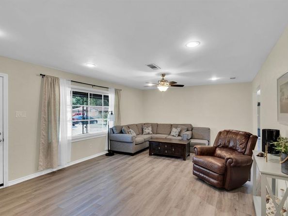 717  June Drive , White Settlement Texas 76108