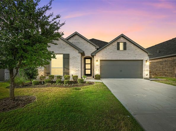 1429  Wolfberry Lane , Northlake Texas 76226