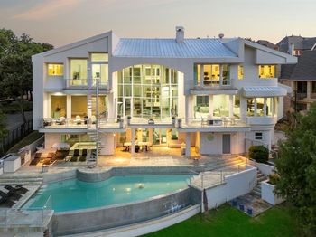 817 N Shore Drive 