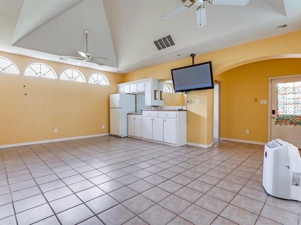 6424  Willowstone Trail , Arlington Texas 76018