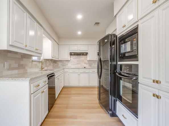 4733  Cinnamon Hill Drive , Fort Worth Texas 76133