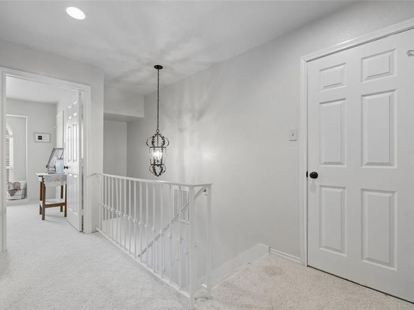 5843  Lake Point Drive , Arlington Texas 76016