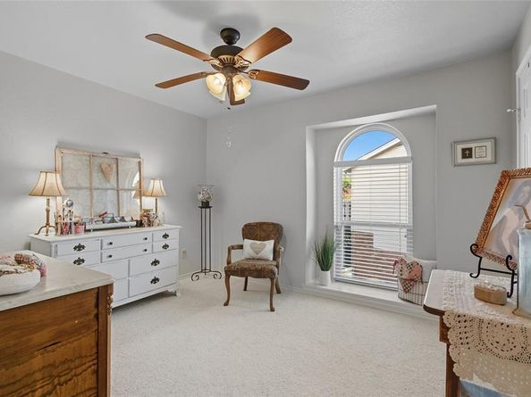 5843  Lake Point Drive , Arlington Texas 76016