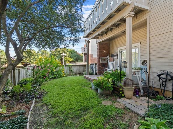 5843  Lake Point Drive , Arlington Texas 76016