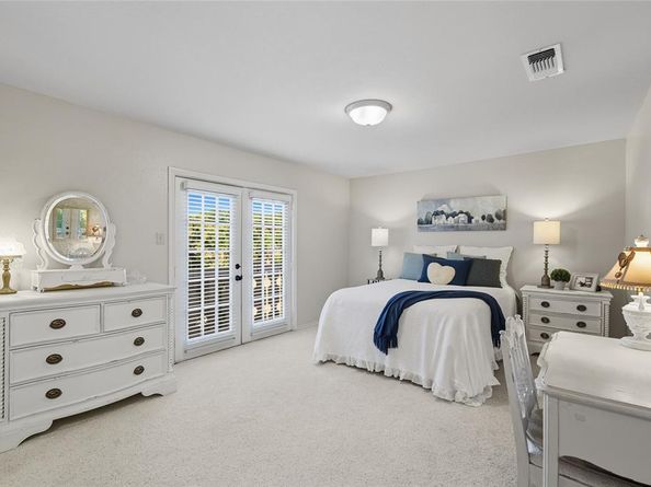 5843  Lake Point Drive , Arlington Texas 76016