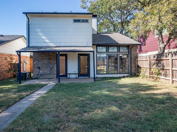 2118  Windy Drive , Garland Texas 75044