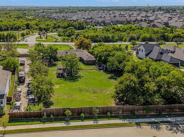 3713  Hickox Road , Rowlett Texas 75089