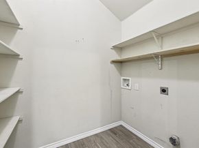 804  Bahar Court , Arlington Texas 76010