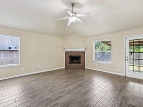 804  Bahar Court , Arlington Texas 76010