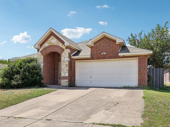 804  Bahar Court , Arlington Texas 76010